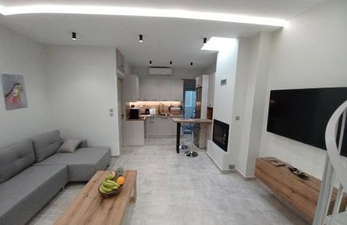 Doukas Home - Photo 8