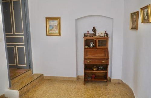 3 Bed-Sleeps 6-Balcony-Pets-Parking-Town Centre - Photo 25