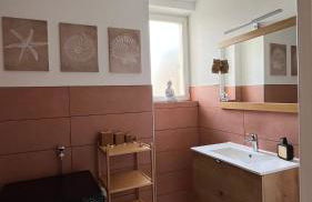 Chez F & G terrasse privée dans jardin à côté de la maison - Foto 10