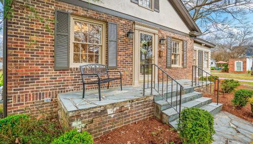 Luxurious Retreat in Historic Downtown Burlington Downstairs Only - Foto 2, Other