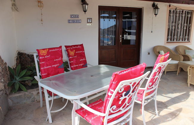 Beautiful 2-bed Bungalow in Parque Holandés - Photo 16
