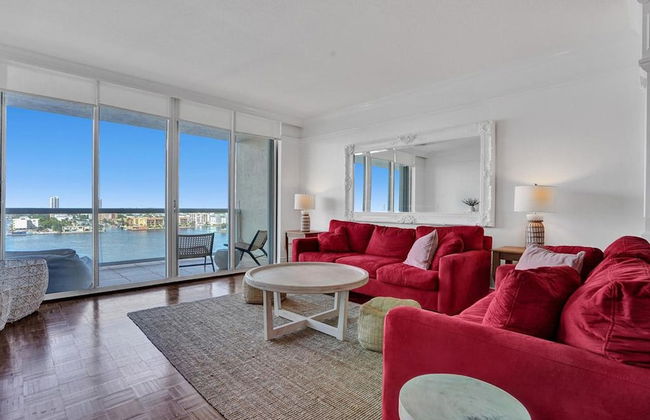 Le Petit Italie Water View 2 2 With Pool - Foto 41