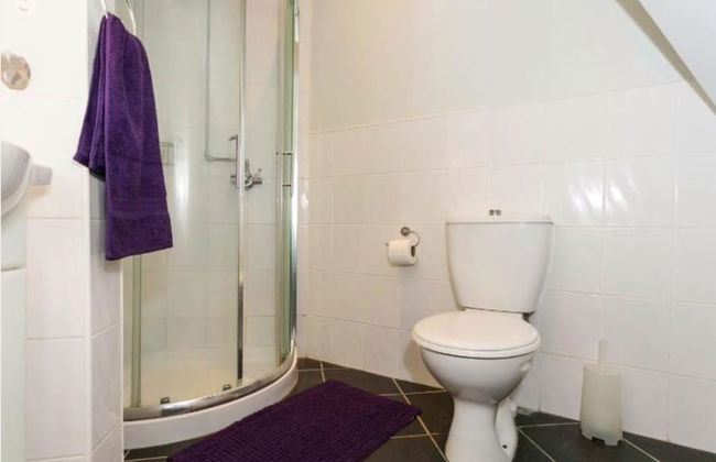 2-bed 2- Bath Cottage Half Price Monthly Booking - Foto 9