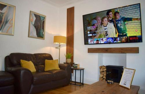 8min to City, Hot Tub House, Fire Pit, Free Parking - Foto 31