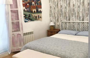 Charming House in El Poyo del Cid with Garden and Terrace - Foto 15