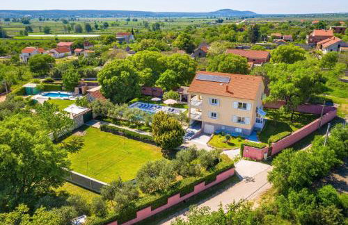 MY DALMATIA - Momo's paradise with 2 infinity pools & 7 bedrooms - Foto 6