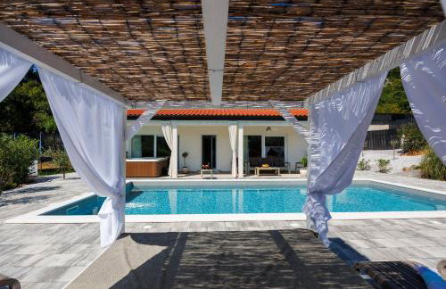 Villa Valentina - Luxurious holiday for 9 people with xxl pool and whirpool - Foto 15