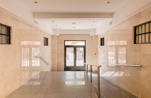 Avenida América - Cama King, AC, junto a la estación - Foto 22