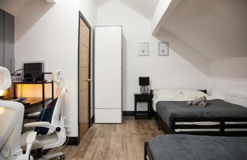 Entire Luxury Home in Old Trafford, next to MUFC - Foto 19