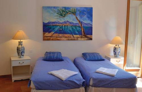 Spacious Villa for 6 - amazing pool and views - Foto 13