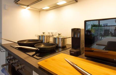 BeSSa Homes Deluxe Apartment 6 Personen Klima Garten King Size Betten - Foto 18