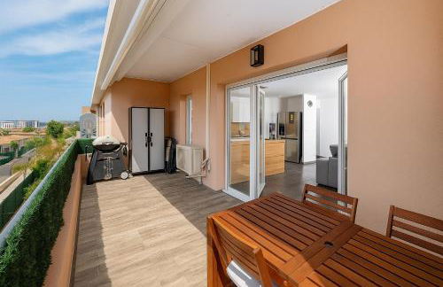 Large and beautiful apartment with panoramic sea views - Foto 2