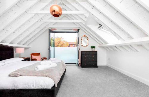 DRIFTWOOD by BOURNECOAST - An Exquisite Chalet Bungalow with a Sauna, BBQ Hut and Garden - HB6339 - Foto 29