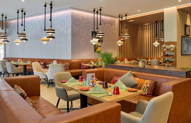 Aparthotel Adagio Dubai Deira - Photo 46