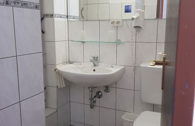 Habitación Doble Estándar - Panorama Hotel Pension Frohnau - Foto 25