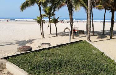 Apartamento beira-mar na praia da aviação - Foto 26