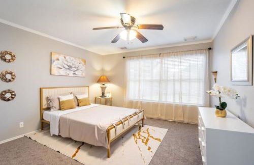 Spacious beautiful home near Kalahari Resorts (9min) - Photo 12