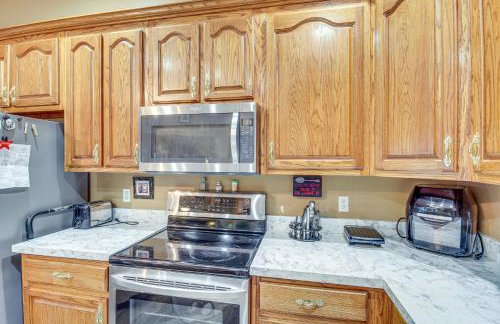 Explore Gulf Coast and Beyond! Home with Yard and Games - Foto 13