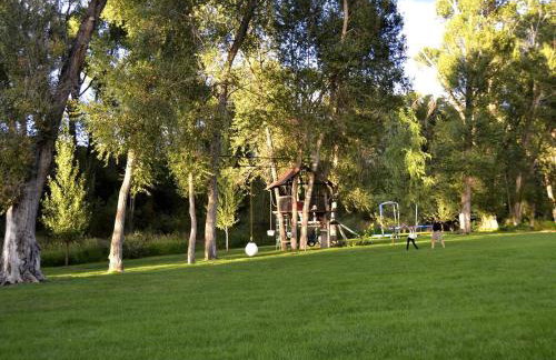 Spectacular Family Vacation Home with Fishing Pond Near Aspen, Colorado - Foto 21