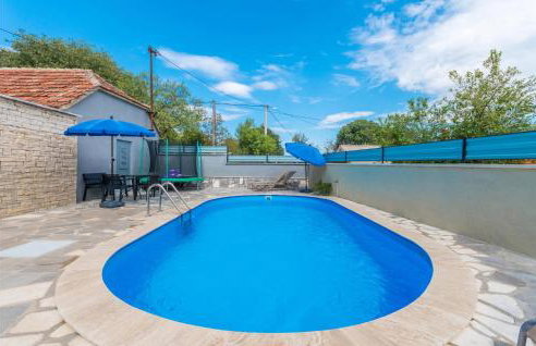 3 Bedroom Amazing Apartment In Banjevci - Foto 9