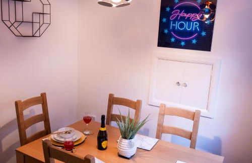 Conyngham Villa, Luxury Detached House, 6 Beds, 4BR,Large garden, Parking - Sleeps 8 - Foto 39