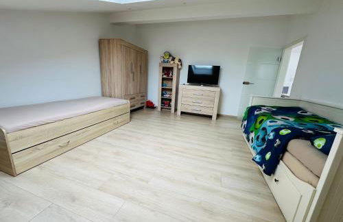 Große FerienWohnung 3 Schlafzimmer Neubau Gästehaus 120m2 - Foto 36