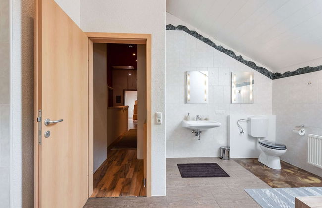 Impressive Holiday Home in Pinsdorf With Pool - Foto 19