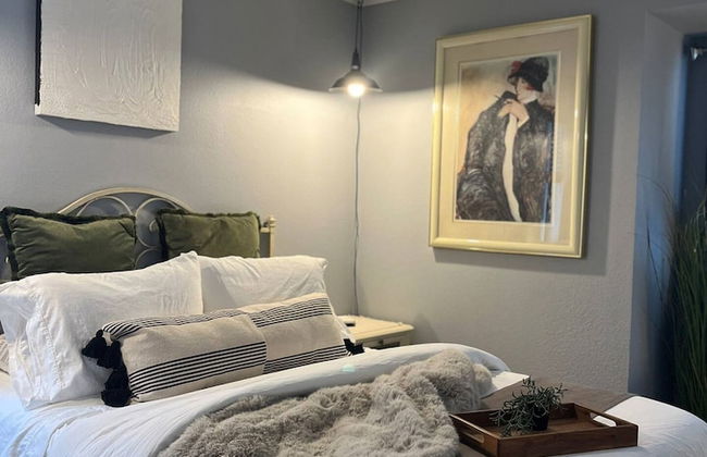 French Inspired Stay Fireplace Coffee bar Cozy - Foto 1