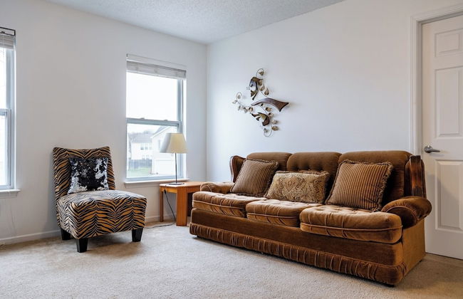 Spacious 4BR Home With Pool in Indianapolis - Foto 55