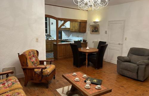 DUPLEX VINTAGE PROCHE de la GARE SNCF - Foto 10