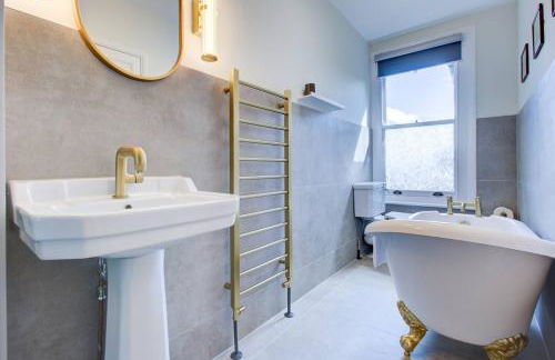 Stunning Cottage in the Heart of Old Leigh - Pass the Keys - Foto 29