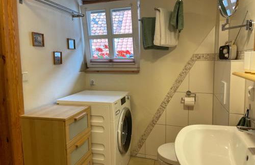 Mittelalterdomizil mit Balkon und Parkplätzen - Foto 24