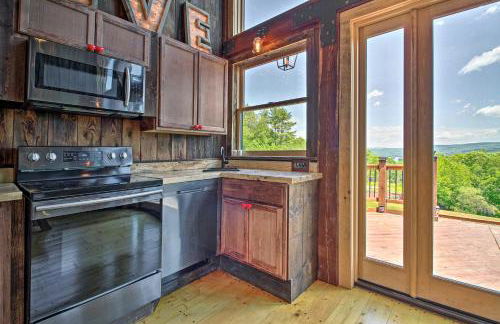 Red Sweetheart Barn Studio with Mtn and River Views! - Foto 10