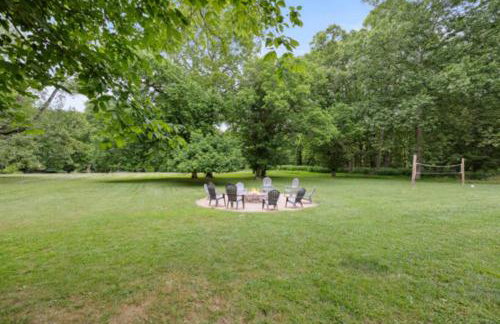 Riverfront Log Cabin Hot Tub, Mtn Views & Hottub - Foto 42