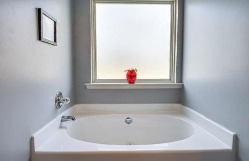 Charming Country Home with Deck - 20 Mi to Franklin - Foto 12