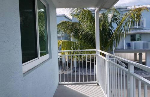 THE SANDCASTLE SUITE! Brand New 2Bedroom in Oceanfront Complex! BE THE FIRST to Visit our Condo Townhome with FREE Parking & Private Garage at Ocean Isles 38 Marathon FL KEYS! SPECIAL PRICING!!! - Foto 76