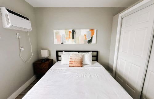 Rustic Retreats Modern 1BR for 4 guests in the heart of Fort Lauderdale - Foto 3