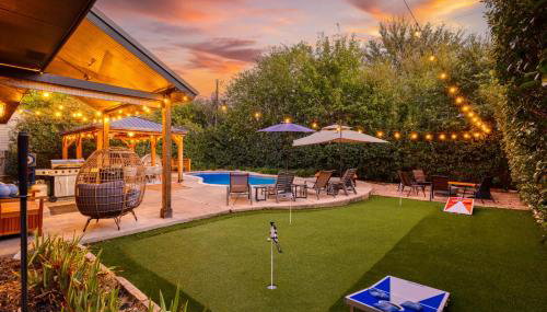 Timeless-Texas-Inn - Heated Pool Oasis & Lux Vibe - Foto 2, sunbed