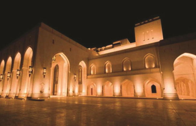 Muscat bei Nacht mit lokalem Abendessen - Foto 3