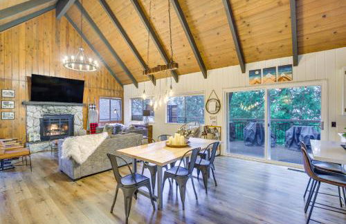 Cozy and Chic Lake Arrowhead Cabin with Deck! - Foto 8