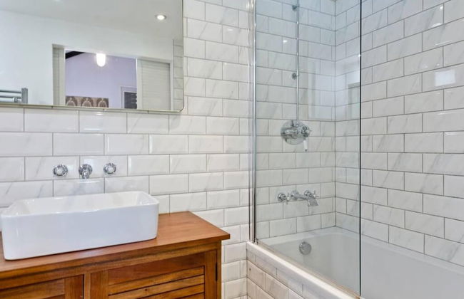 1 Bed Bohemian Loft Style Apt - Foto 21