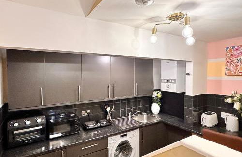 Colson - Best Find in Portsmouth, Sleeps 4, Centrally Located near City Centre, Gunwharf and University, Pool Table - Foto 20