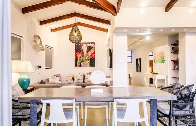 Stylish Holiday Home With Private Pool Ocean Views Jumeirah Blue - Photo 18