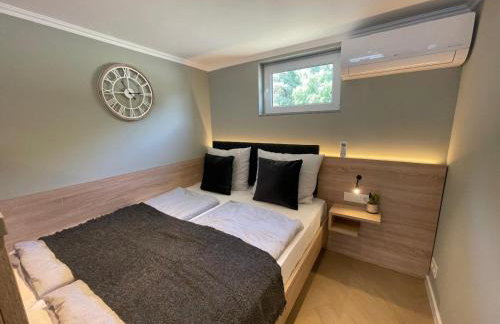 Five Studios - Premium Rooms with King Size Bed, Kitchen, AC, close to Ramstein Air Base - Foto 5