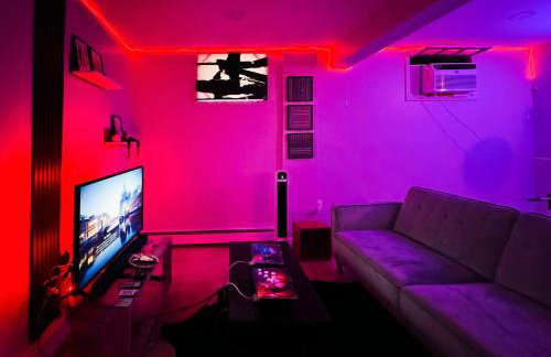 Lux Designer Home with Gaming Rm - Foto 23