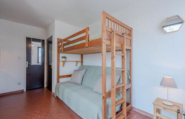 Apartment in Le Barcarès with garden and terrace - Photo 9