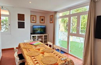 Casa con jardín a 40 metros de la playa. VR. - Foto 12