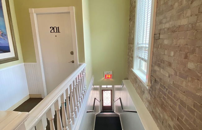 Bisbee Brownstone Suites - Photo 2