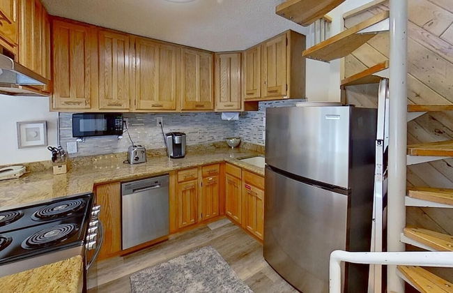 The Crestwood Condominiums - Foto 49