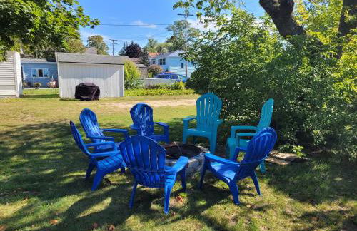 Lil's on the Lake Vintage Cottage on Crystal Lake - Foto 19